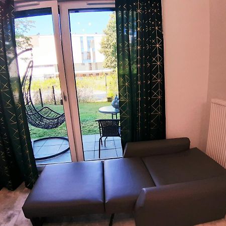 Na Grobli 20 Apartament Z Ogrodkiem Вроцлав Экстерьер фото