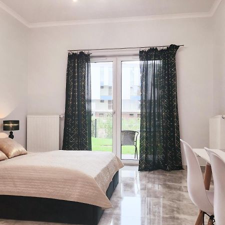 Na Grobli 20 Apartament Z Ogrodkiem Вроцлав Экстерьер фото